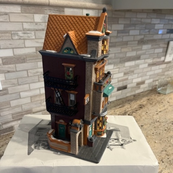 Department 56 Christmas in the City